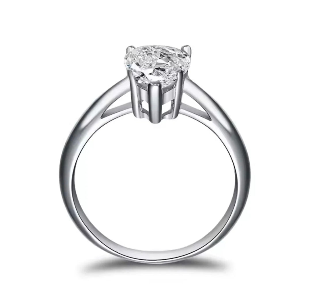 Pear Cut Engagement Ring