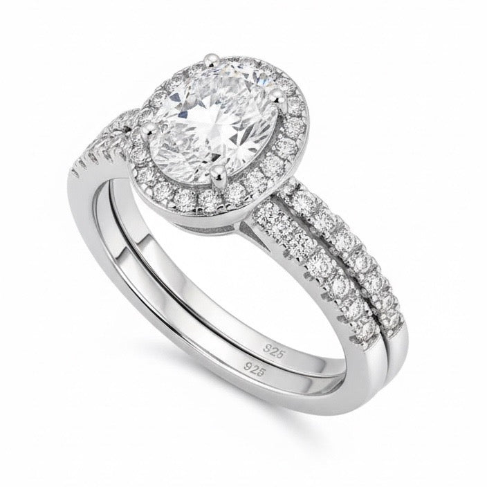 Oval Engagement Ring Set